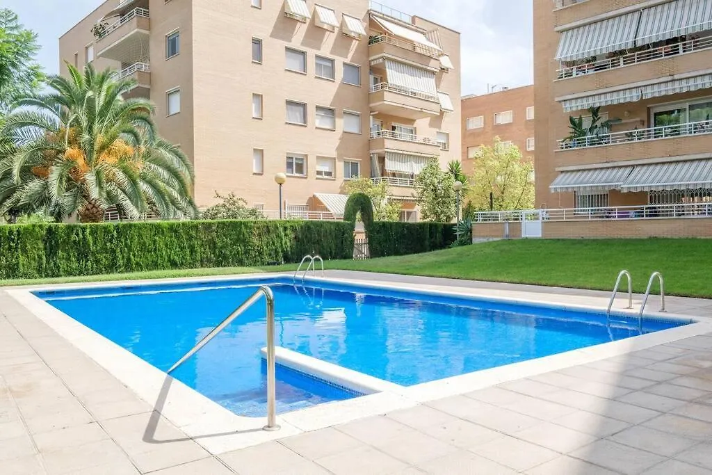 Apartamento En Complejo Residencial, Con Piscina. Salou