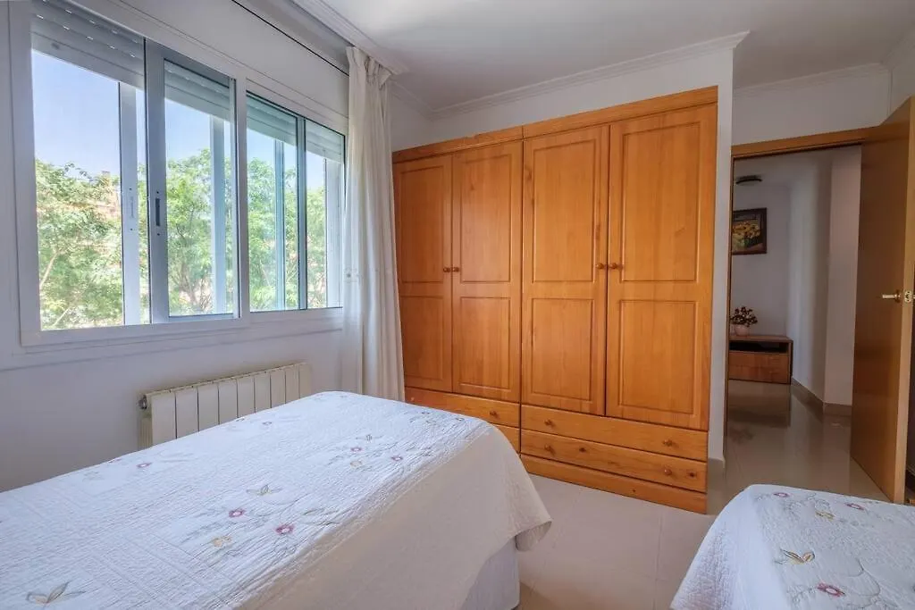 Apartamento En Complejo Residencial, Con Piscina. Salou Apartment